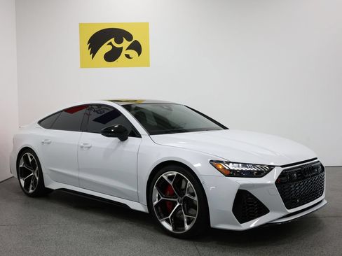 Used 2025 Audi RS 7 Performance w/ Black Optic Package AWD/4WD image 6