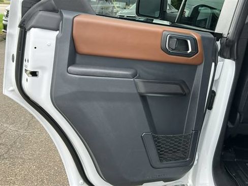 Used 2024 Ford Bronco Outer Banks AWD/4WD image 23