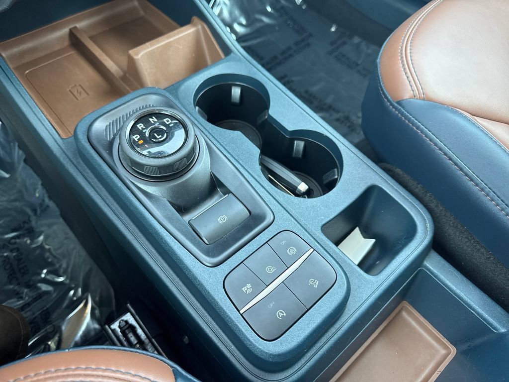 Used 2023 Ford Maverick Lariat w/ Lariat Luxury Package AWD/4WD image 18
