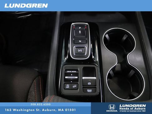 Used 2025 Honda Pilot Sport image 27