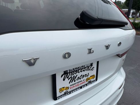 Used 2023 Volvo XC60 B5 Plus AWD/4WD image 25