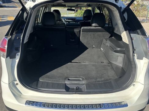 Used 2014 Nissan Rogue SL w/ SL Premium Package AWD/4WD image 17