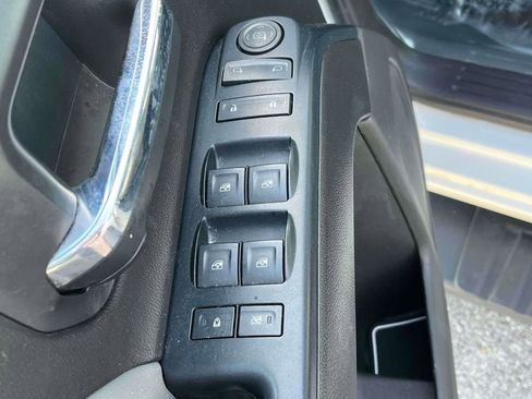 Used 2018 Chevrolet Silverado 1500 Custom w/ Custom Convenience Package image 13