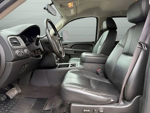 Used 2013 Chevrolet Silverado 3500 LTZ w/ LTZ Plus Package image 9