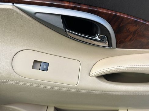 Used 2010 Buick LaCrosse CXL w/ Luxury Package image 19