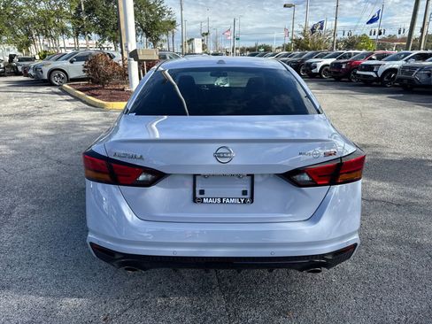 New 2025 Nissan Altima 2.5 SR image 7