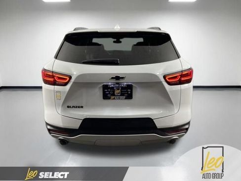 Used 2026 Chevrolet Blazer LT w/ Convenience Package FWD image 6