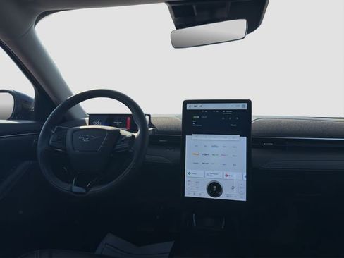 Used 2023 Ford Mustang Mach-E Premium image 14