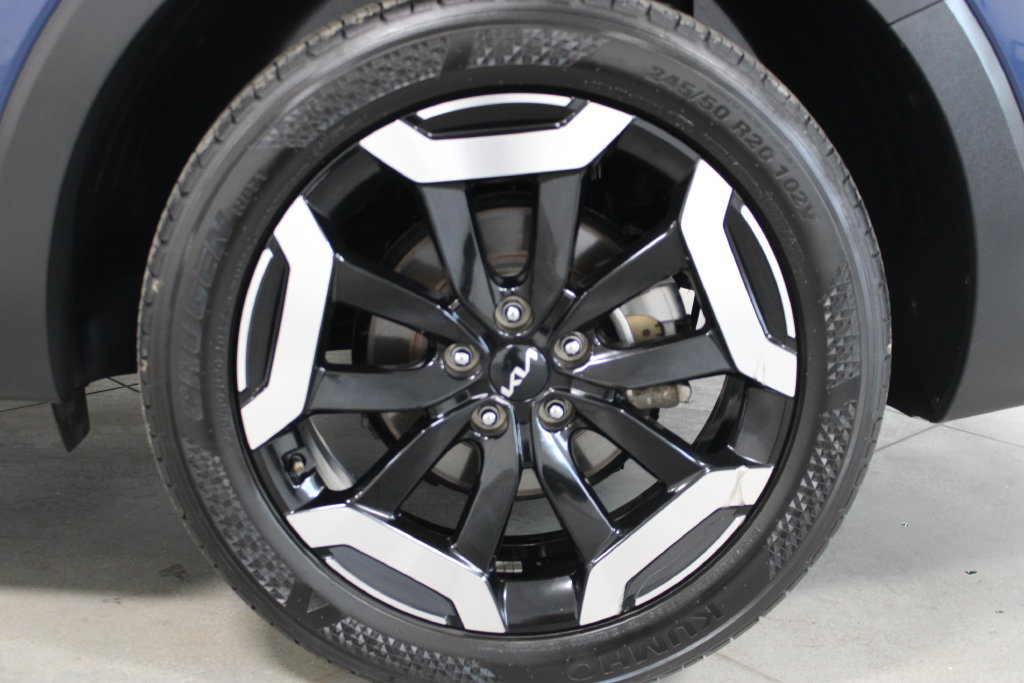 Used 2025 Kia Telluride S FWD image 47