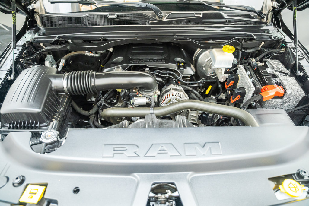 Used 2020 RAM 1500 Laramie AWD/4WD image 24
