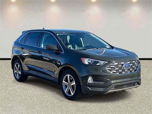 Used 2022 Ford Edge SEL w/ Convenience Package image 3