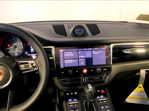 New 2025 Porsche Macan image 16