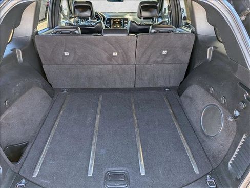 Used 2014 Jeep Grand Cherokee Limited image 19
