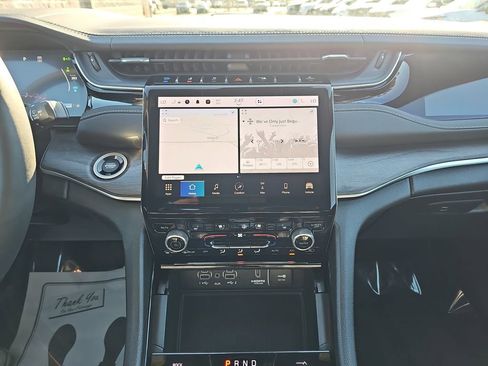 Used 2023 Jeep Grand Cherokee Overland w/ Luxury Tech Group IV image 25