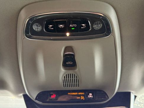 Used 2020 Volvo XC90 T6 Momentum image 18