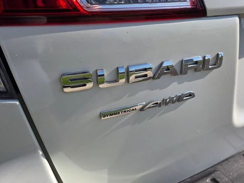 Used 2014 Subaru Outback 2.5i Limited w/ Moonroof Package AWD/4WD image 11