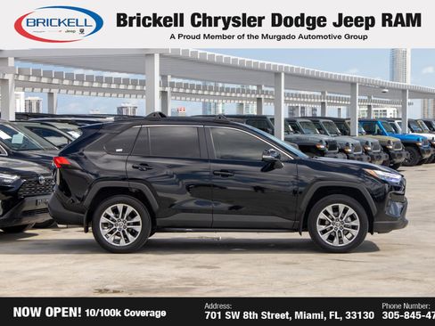 Used 2025 Toyota RAV4 XLE Premium image 4