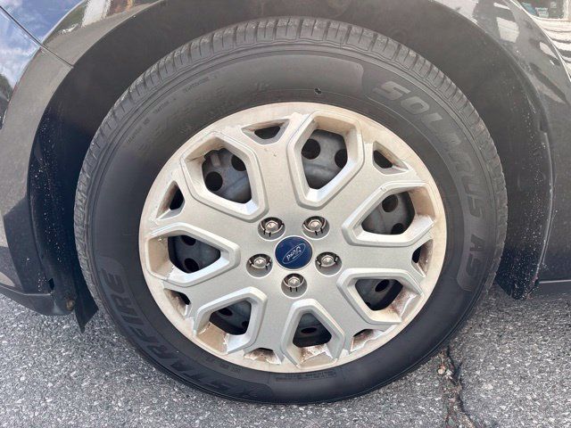Used 2012 Ford Focus SE FWD image 19