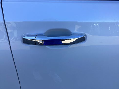 Used 2021 Chevrolet Silverado 1500 High Country w/ Safety Package II image 15