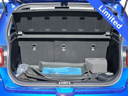 Certified 2025 Hyundai Venue Limited image 22