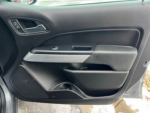 Used 2018 Chevrolet Colorado LT w/ LT Convenience Package image 24