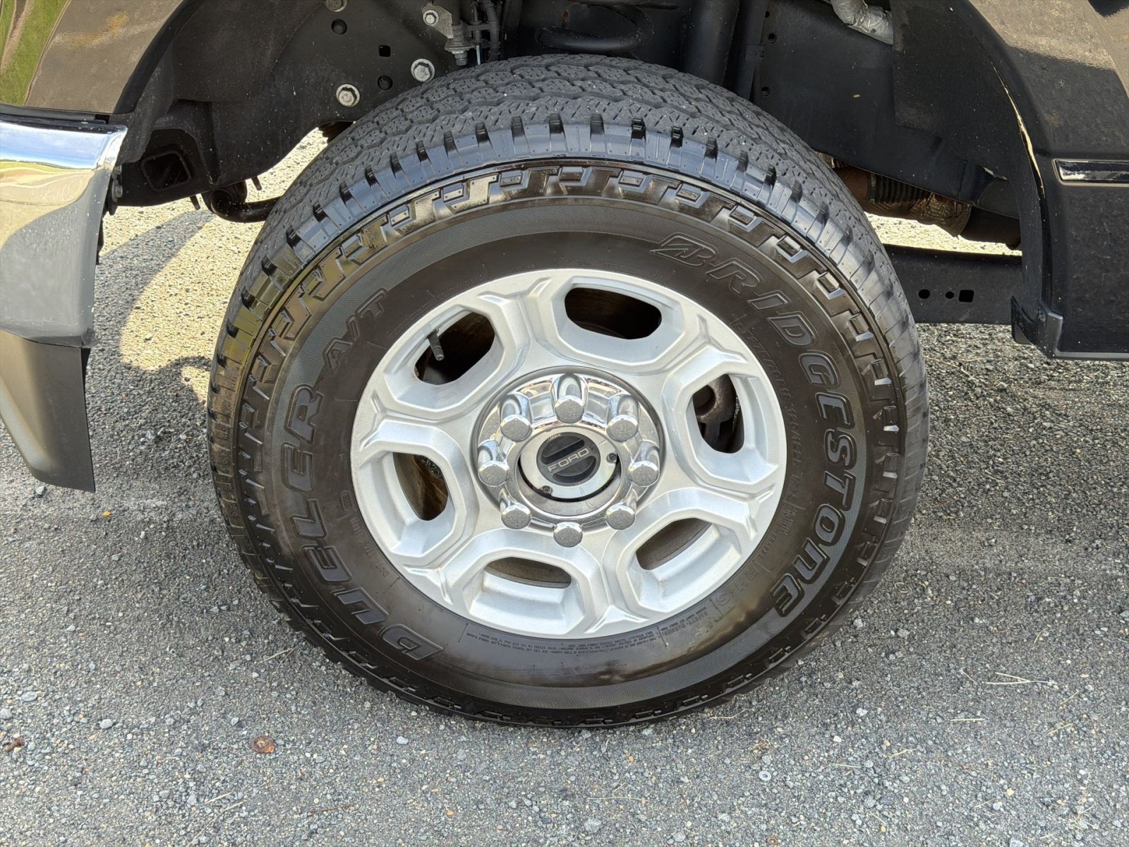 Used 2025 Ford F350 XLT w/ FX4 Off-Road Package AWD/4WD image 12