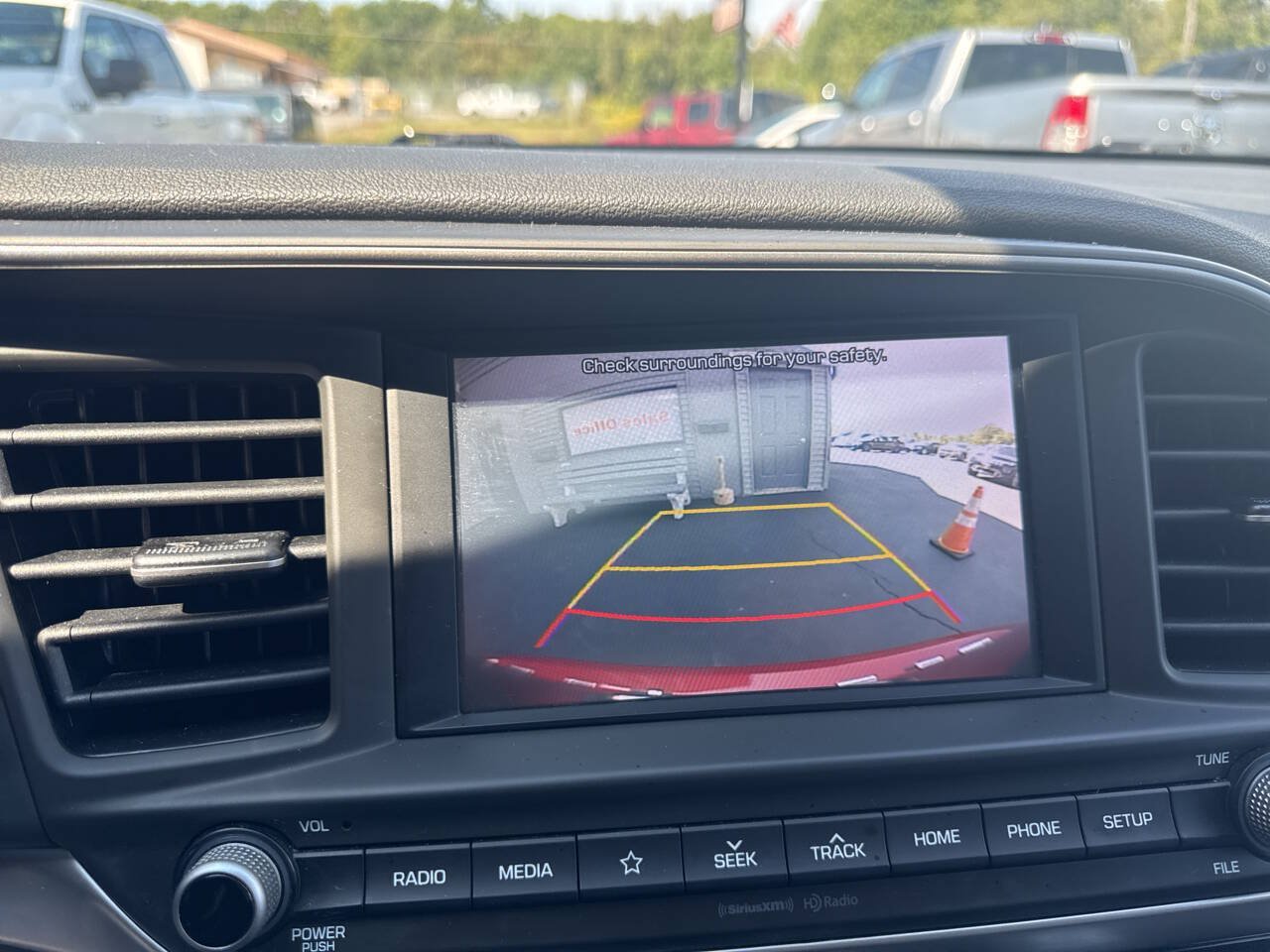 Used 2019 Hyundai Elantra SEL FWD image 30