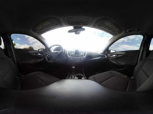 Used 2020 Chevrolet Malibu RS FWD image 12