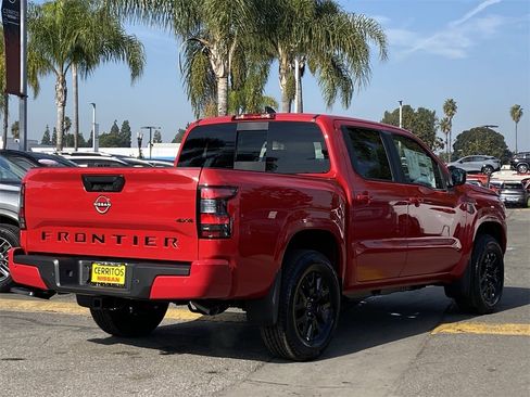 New 2026 Nissan Frontier SV image 4