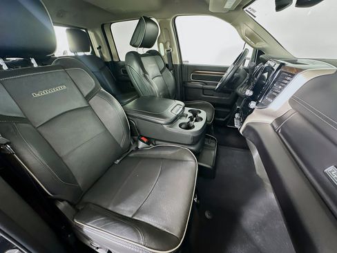 Used 2024 RAM 2500 Laramie image 31