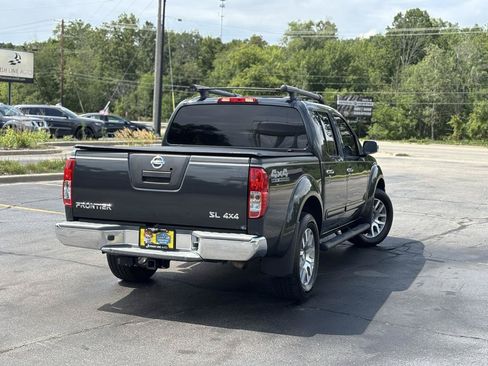 Used 2011 Nissan Frontier SL AWD/4WD image 8
