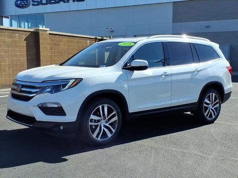 Used 2018 Honda Pilot Touring image 3