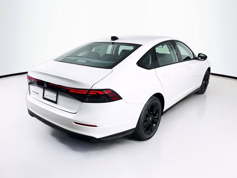 New 2025 Honda Accord SE image 31