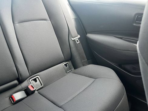 Used 2025 Toyota Corolla LE FWD image 42