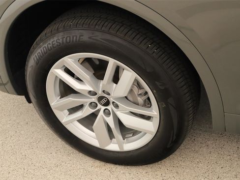 Certified 2023 Audi Q5 2.0T Premium w/ Convenience Package image 32