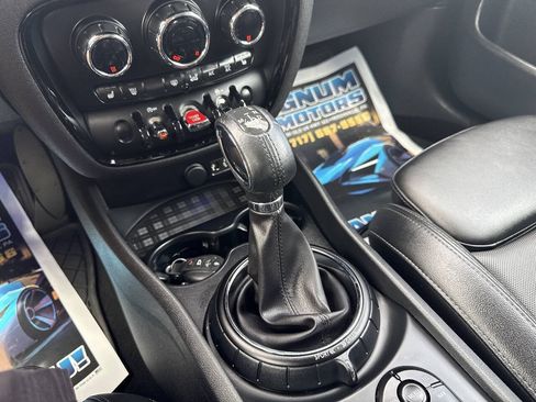 Used 2017 MINI Cooper Clubman ALL4 AWD/4WD image 19