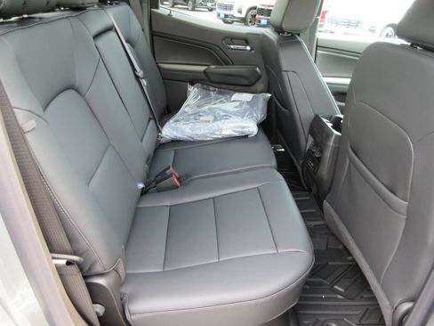 New 2026 Chevrolet Colorado LT w/ LT Convenience Package AWD/4WD image 17