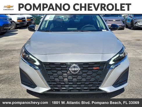 Used 2024 Nissan Altima 2.5 SR image 8