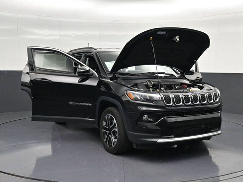 Used 2023 Jeep Compass Limited AWD/4WD image 37