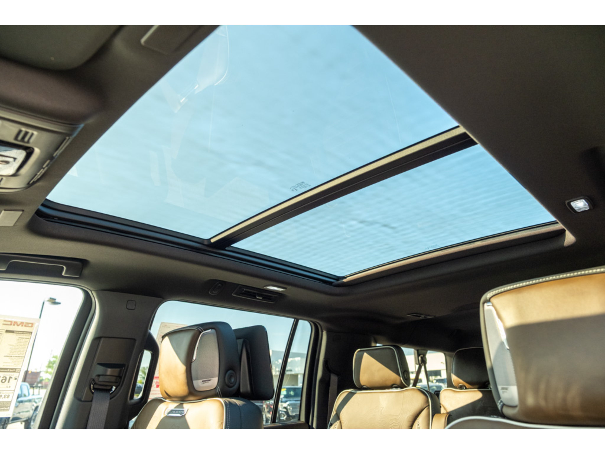 New 2026 GMC Yukon XL Denali Ultimate w/ LPO, Floor Liner Package AWD/4WD image 16