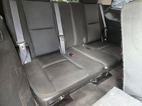 Used 2014 Chevrolet Tahoe LS RWD image 17