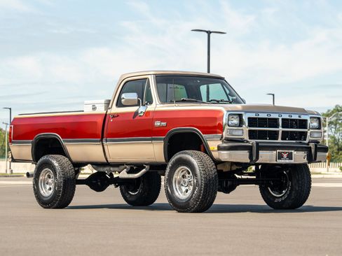 Used 1992 Dodge D/W Truck 350 image 25