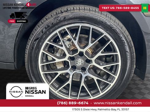 Used 2017 Porsche Macan S image 32