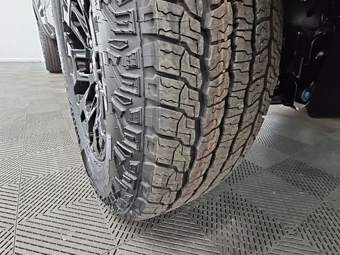 New 2026 GMC Canyon Elevation w/ Convenience Package image 48