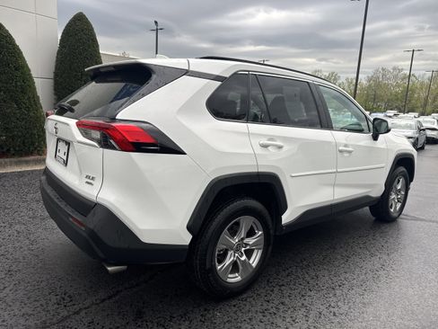 Used 2022 Toyota RAV4 XLE w/ XLE Grade Weather Package image 12