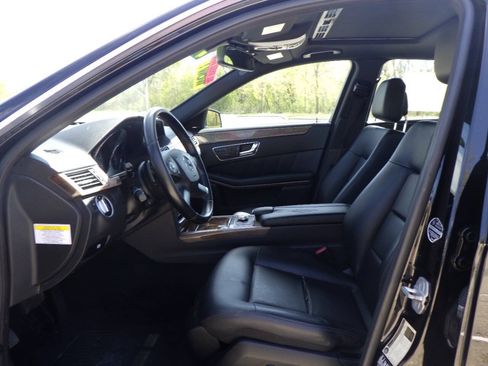 Used 2011 Mercedes-Benz E 350 4MATIC Sedan image 11