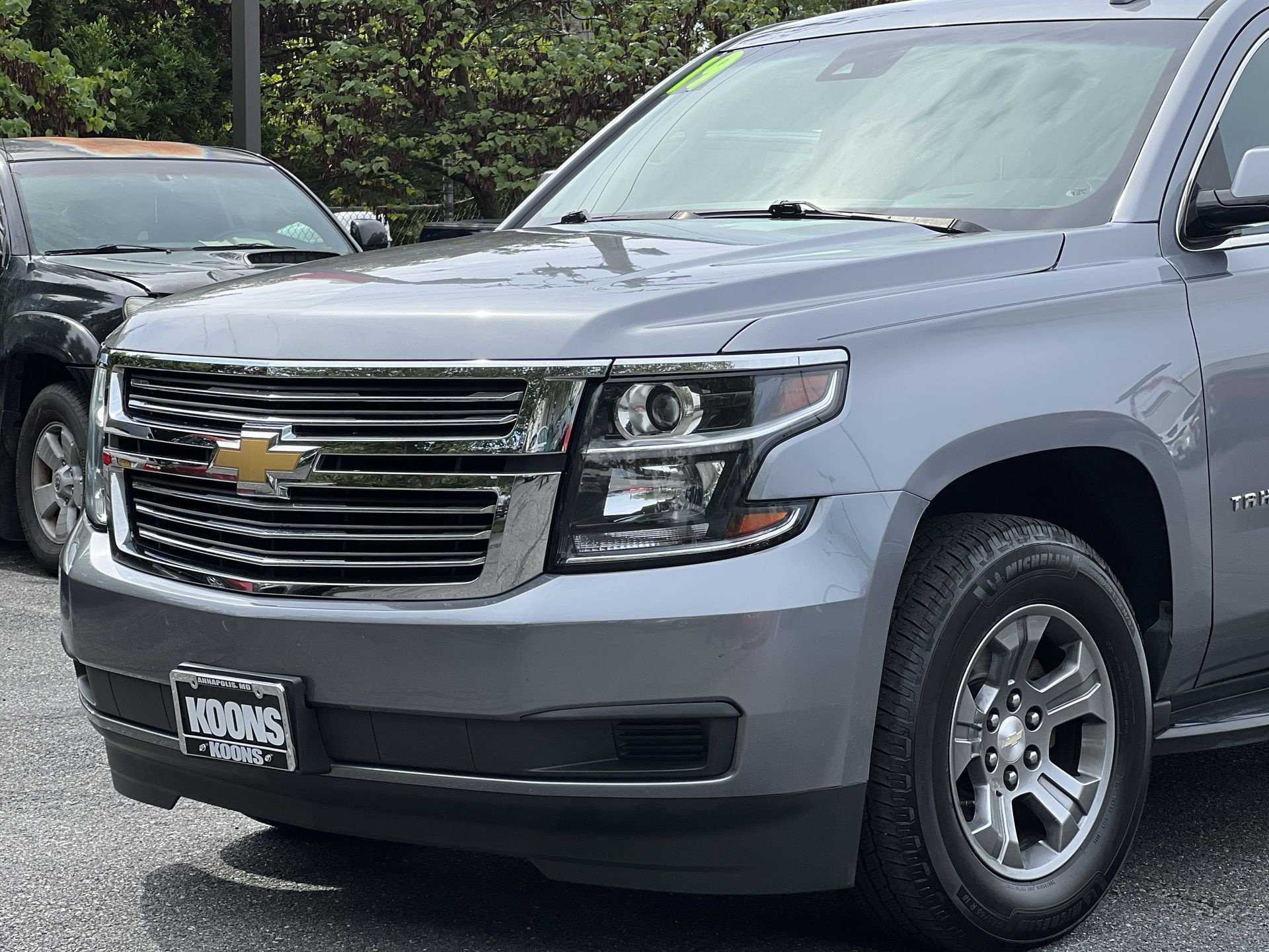Used 2019 Chevrolet Tahoe LS w/ Enhanced Driver Alert Package AWD/4WD image 28