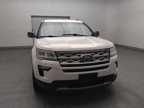 Used 2018 Ford Explorer XLT w/ Equipment Group 202A FWD image 14