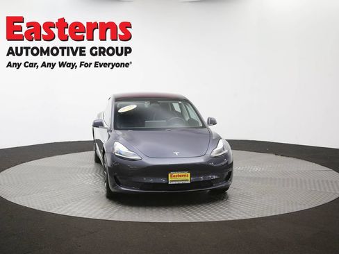 Used 2018 Tesla Model 3 Long Range RWD image 46
