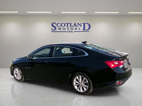 Used 2025 Chevrolet Malibu LT image 8